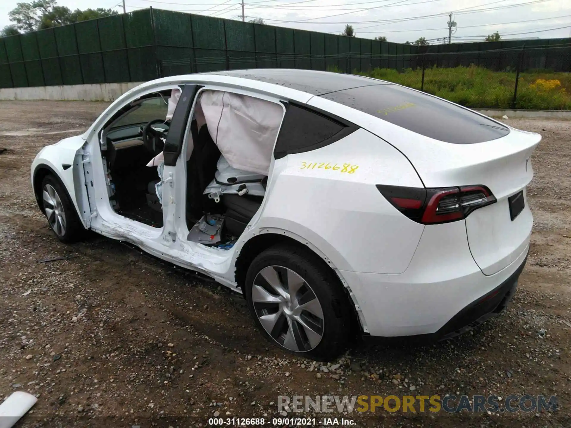 3 Photograph of a damaged car 5YJYGAEE7MF191996 TESLA MODEL Y 2021