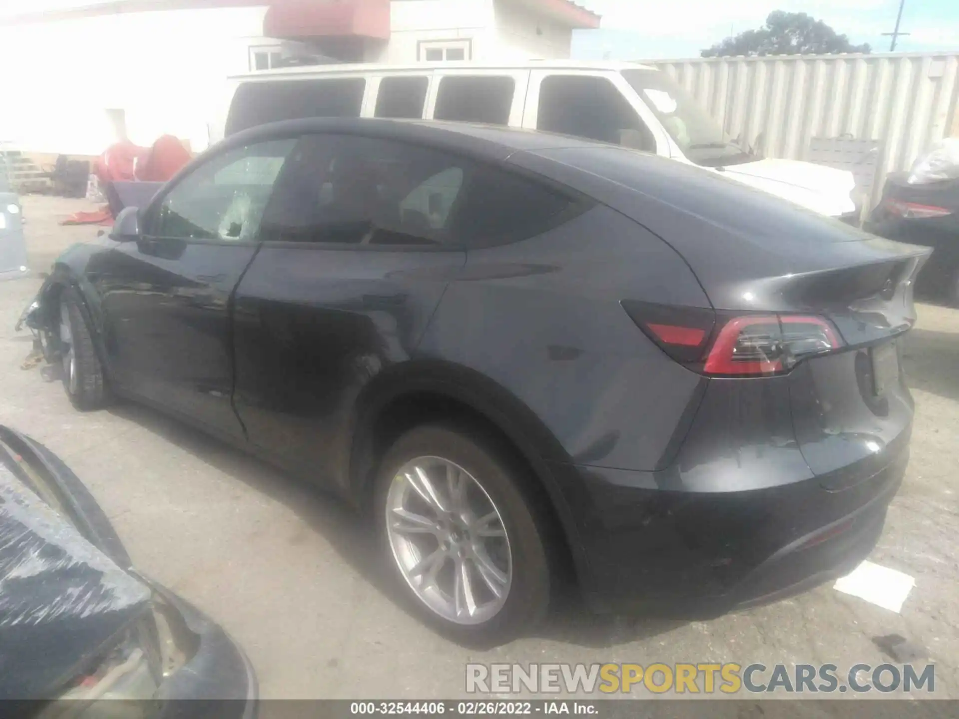 3 Photograph of a damaged car 5YJYGAEE7MF199080 TESLA MODEL Y 2021