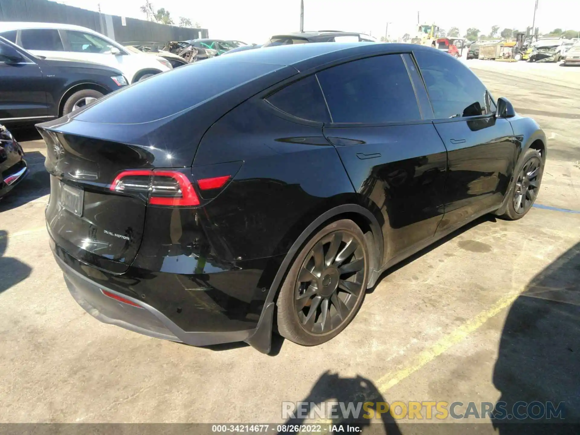 4 Photograph of a damaged car 5YJYGAEE7MF222728 TESLA MODEL Y 2021