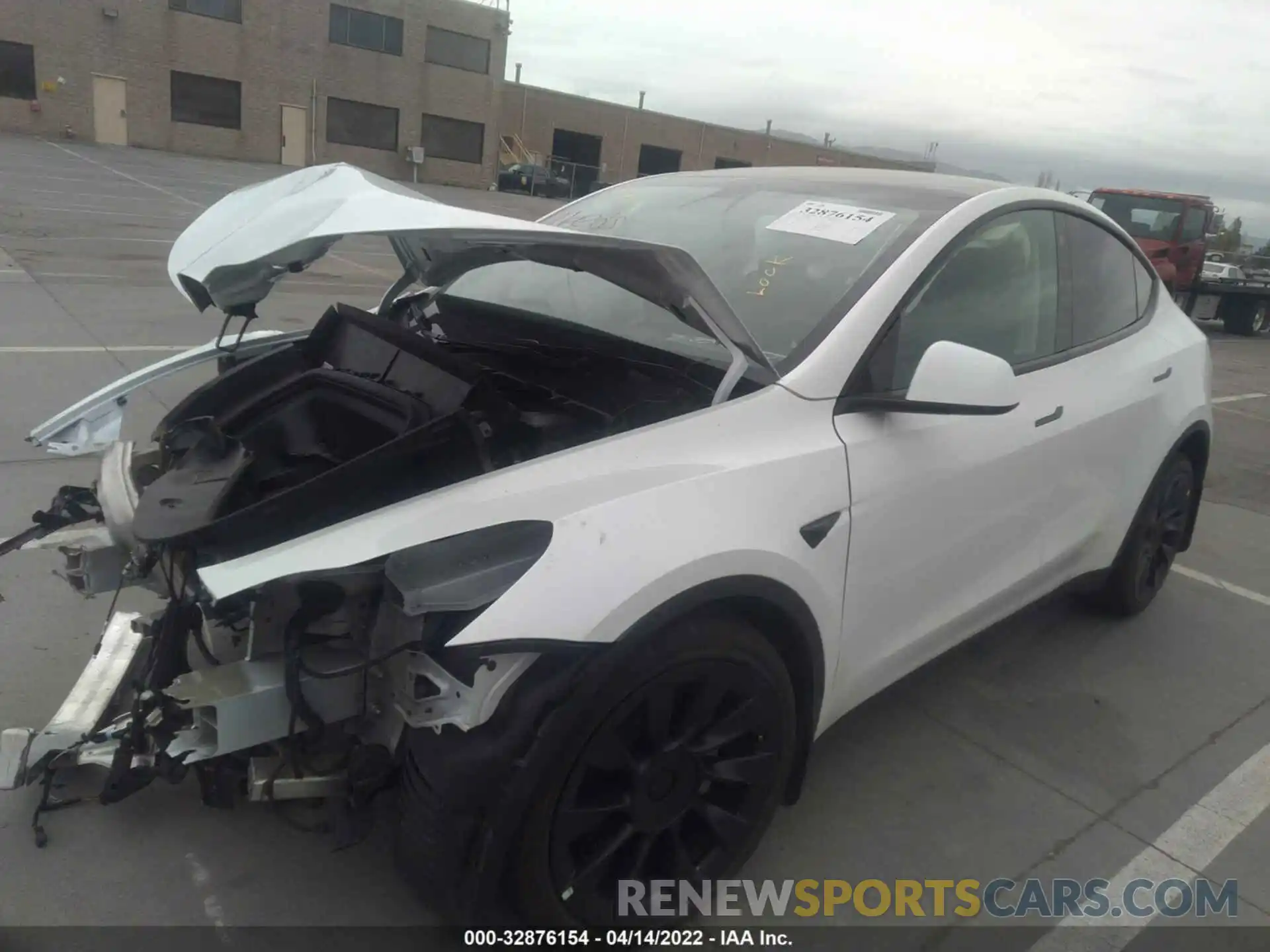 2 Photograph of a damaged car 5YJYGAEE7MF282802 TESLA MODEL Y 2021