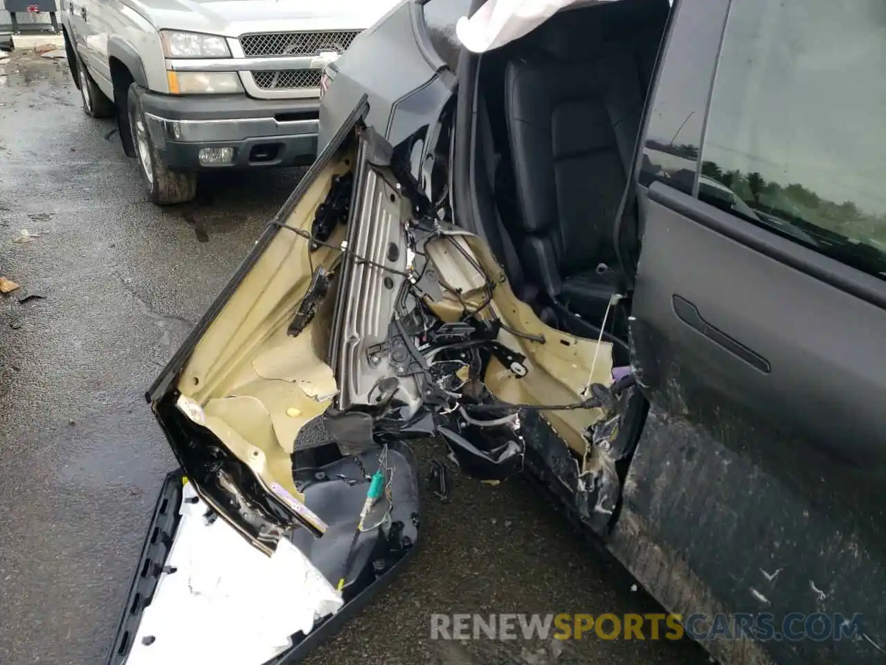 10 Photograph of a damaged car 5YJYGAEE7MF297784 TESLA MODEL Y 2021