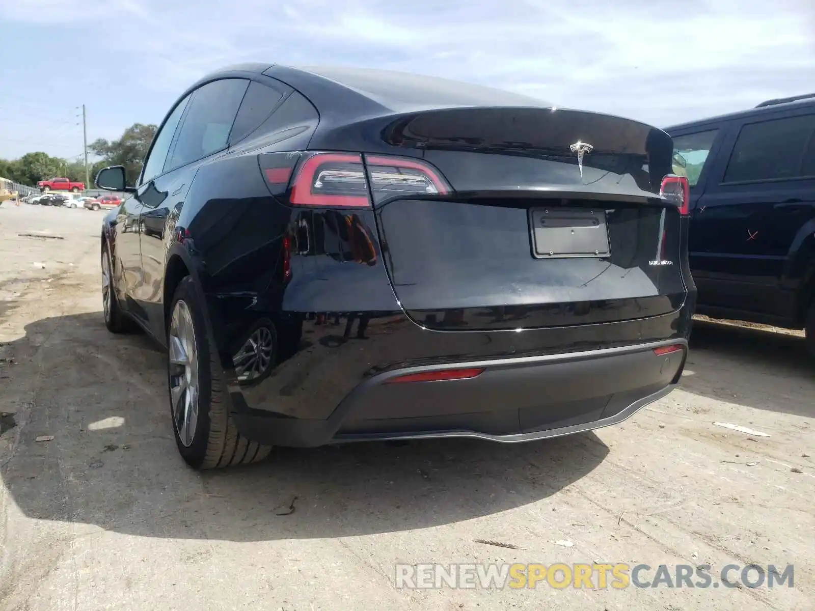 3 Фотография поврежденного автомобиля 5YJYGAEE8MF112593 TESLA MODEL Y 2021