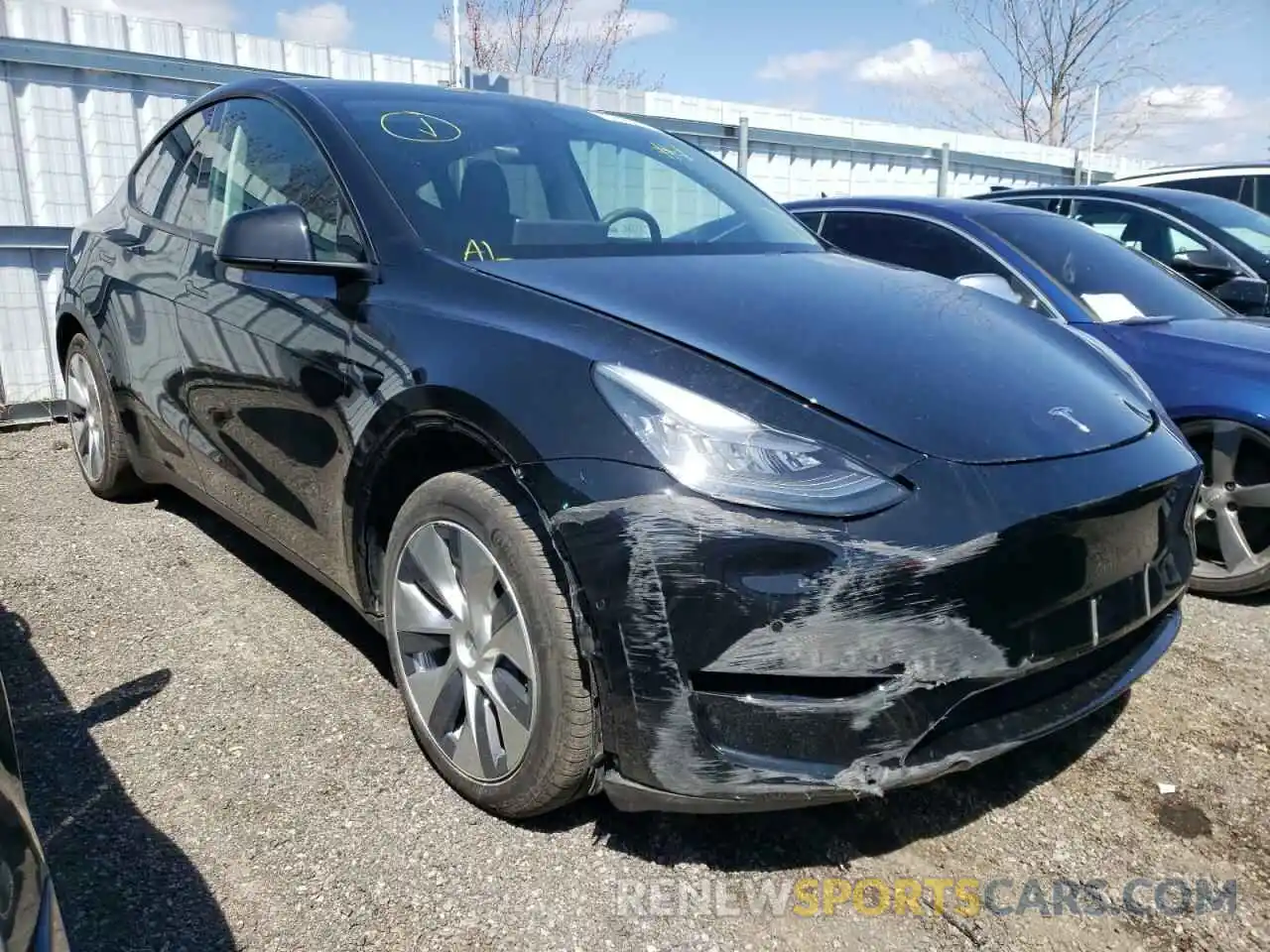 1 Photograph of a damaged car 5YJYGAEE8MF112612 TESLA MODEL Y 2021