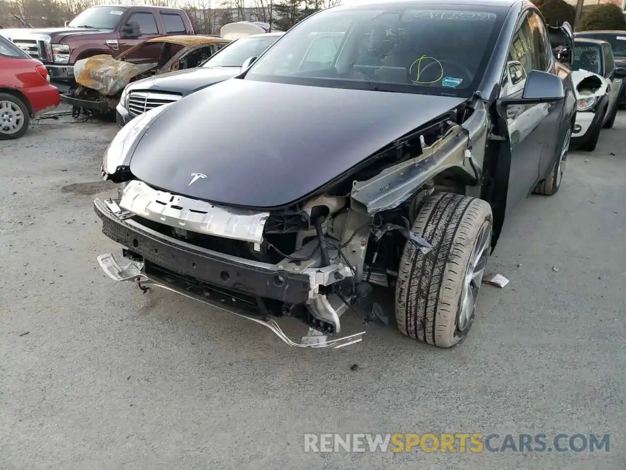 9 Photograph of a damaged car 5YJYGAEE8MF116305 TESLA MODEL Y 2021