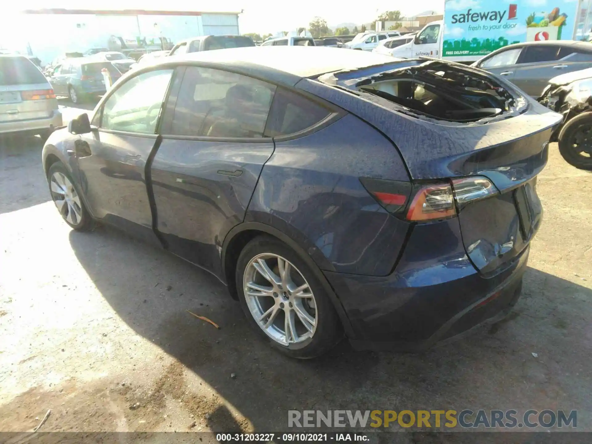 3 Photograph of a damaged car 5YJYGAEE8MF152205 TESLA MODEL Y 2021