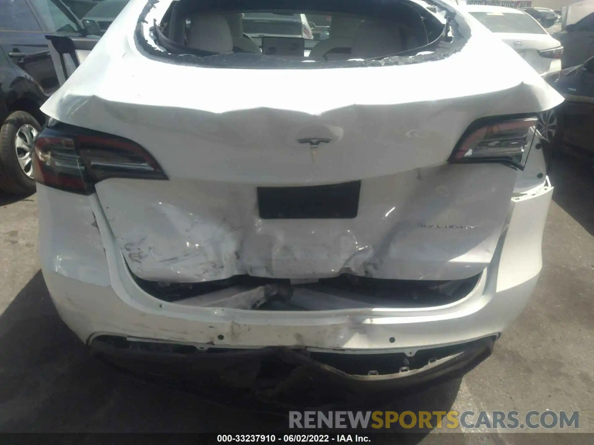 6 Photograph of a damaged car 5YJYGAEE8MF153905 TESLA MODEL Y 2021