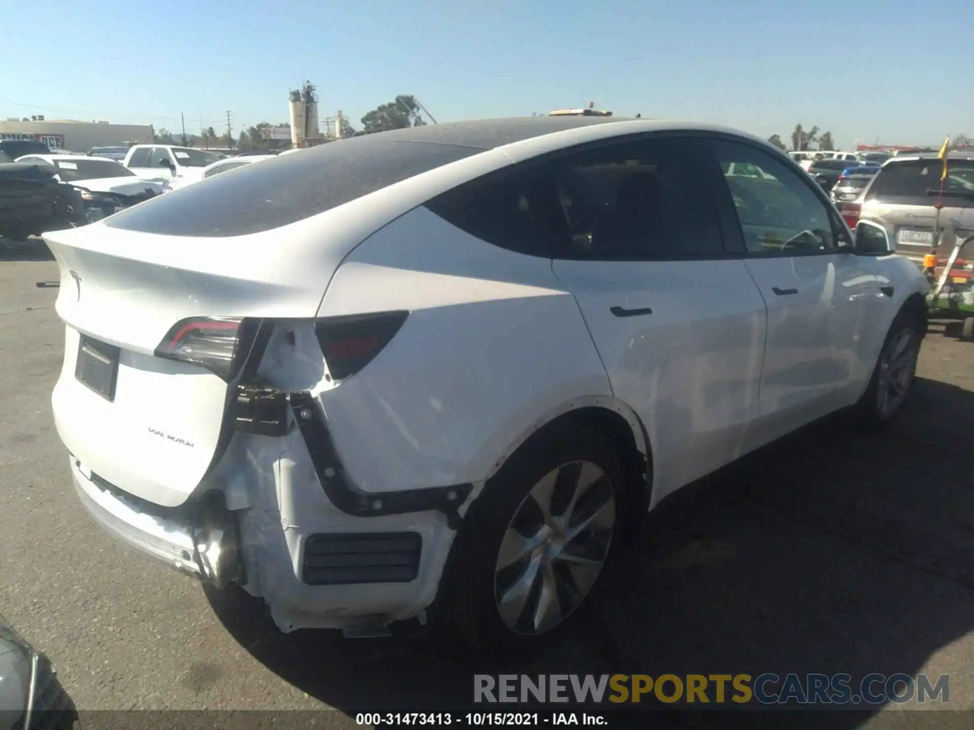 4 Photograph of a damaged car 5YJYGAEE8MF179758 TESLA MODEL Y 2021