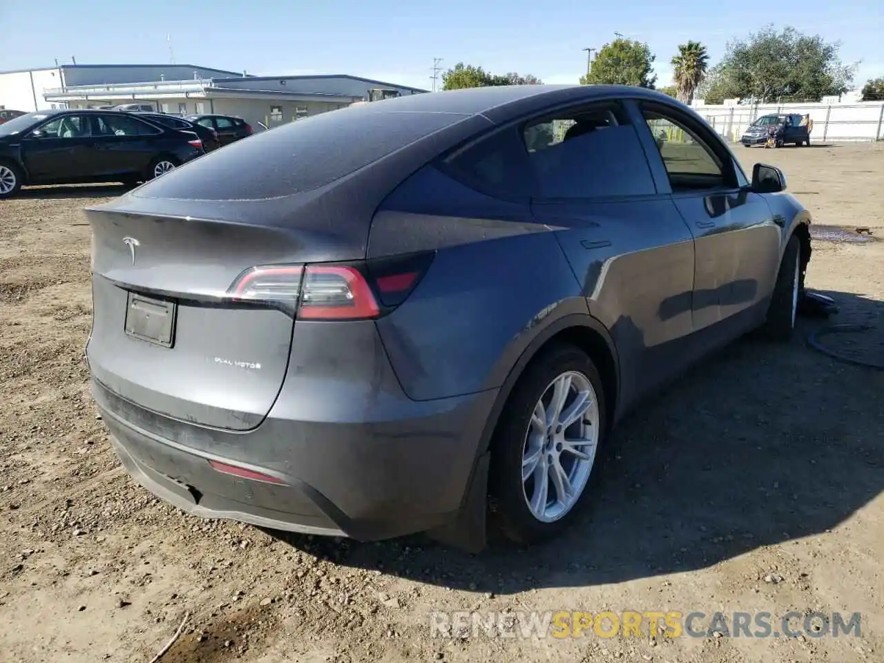 4 Photograph of a damaged car 5YJYGAEE8MF217585 TESLA MODEL Y 2021