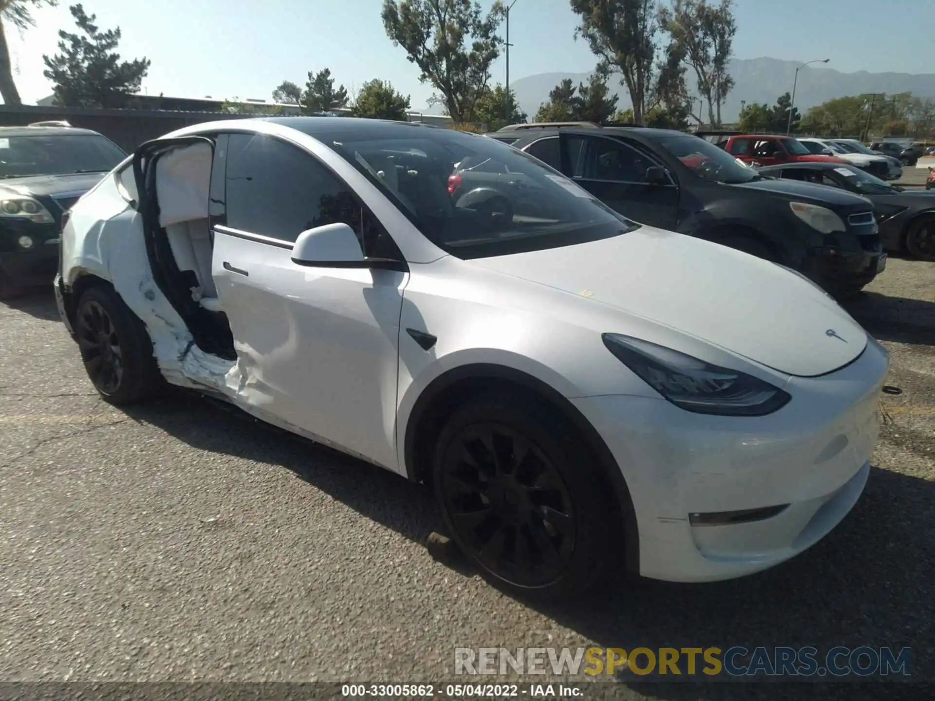 1 Photograph of a damaged car 5YJYGAEE8MF238209 TESLA MODEL Y 2021