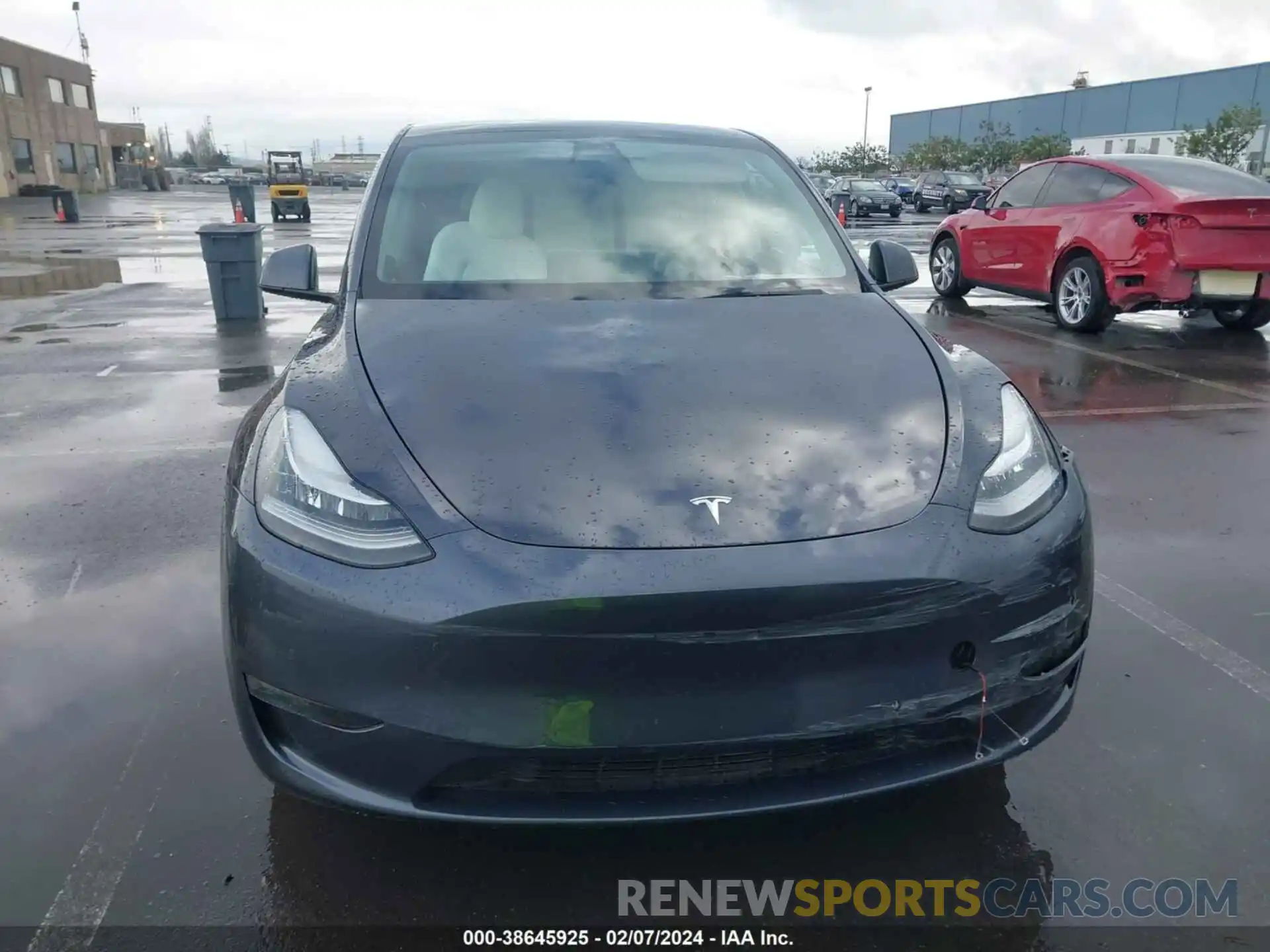 13 Photograph of a damaged car 5YJYGAEE8MF276524 TESLA MODEL Y 2021