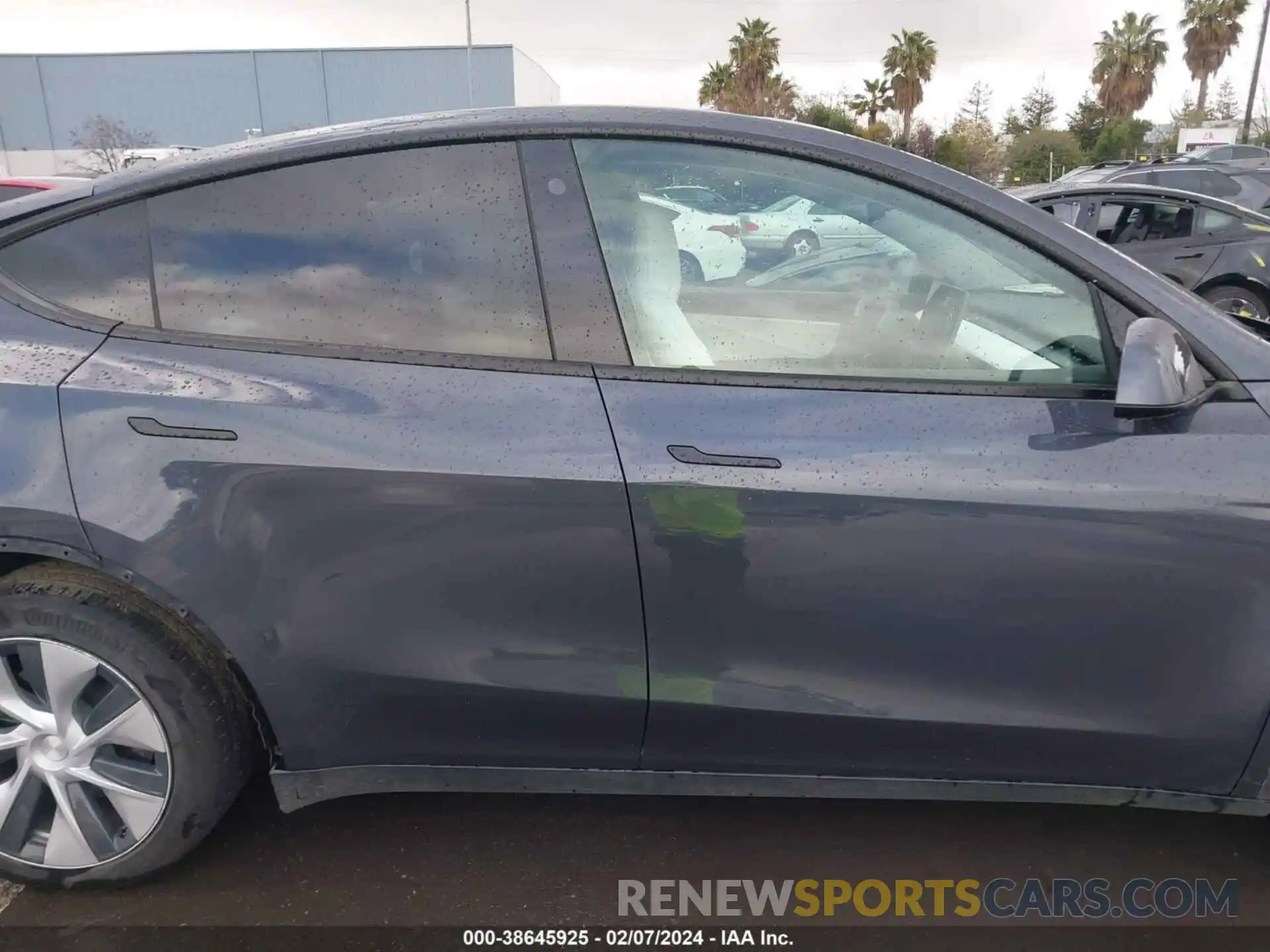 14 Photograph of a damaged car 5YJYGAEE8MF276524 TESLA MODEL Y 2021