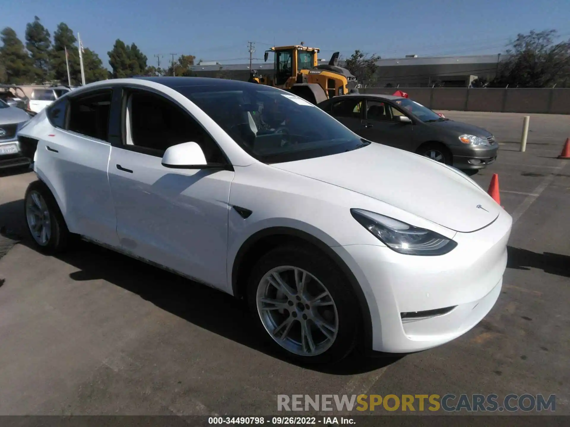 1 Фотография поврежденного автомобиля 5YJYGAEE8MF281495 TESLA MODEL Y 2021