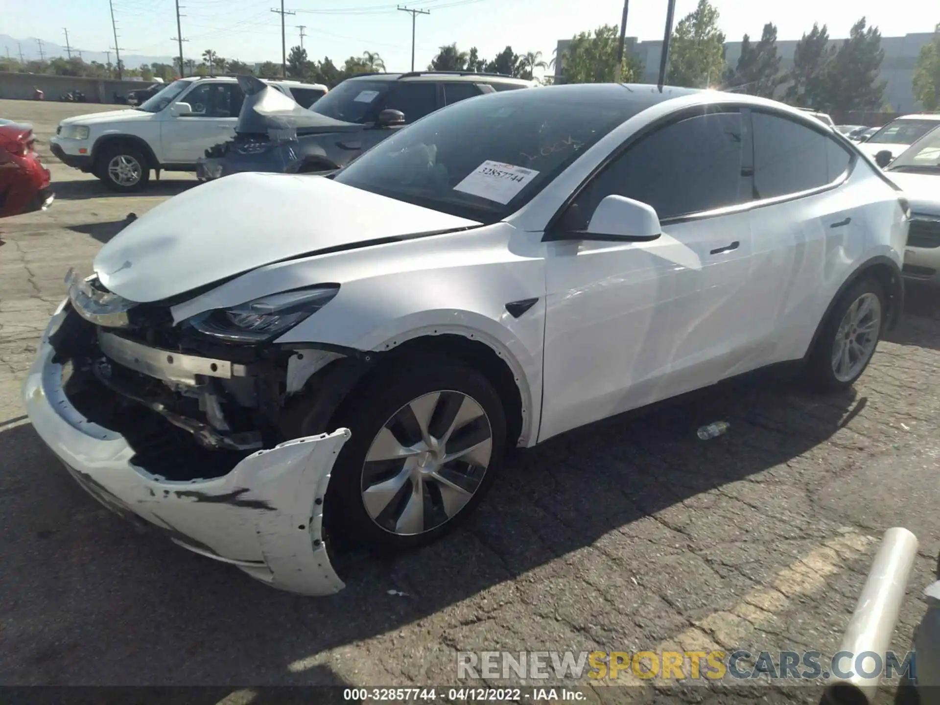 2 Photograph of a damaged car 5YJYGAEE9MF113297 TESLA MODEL Y 2021