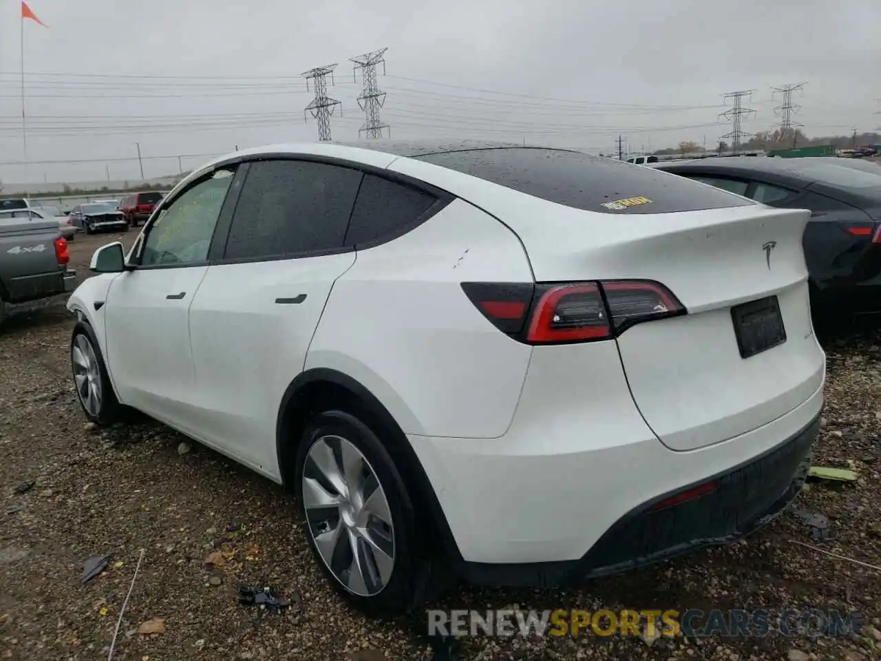 3 Photograph of a damaged car 5YJYGAEE9MF116314 TESLA MODEL Y 2021