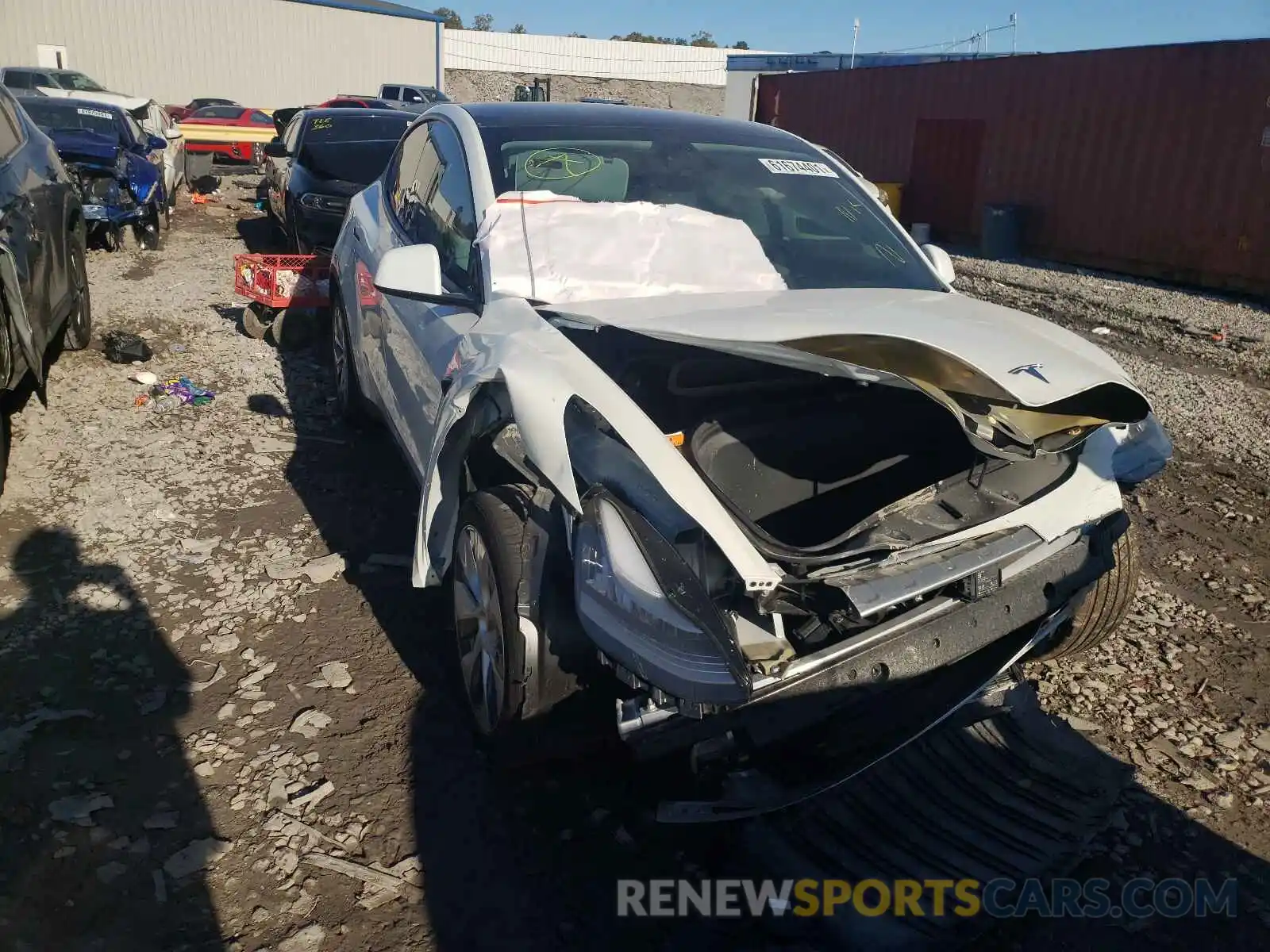 1 Photograph of a damaged car 5YJYGAEE9MF134585 TESLA MODEL Y 2021