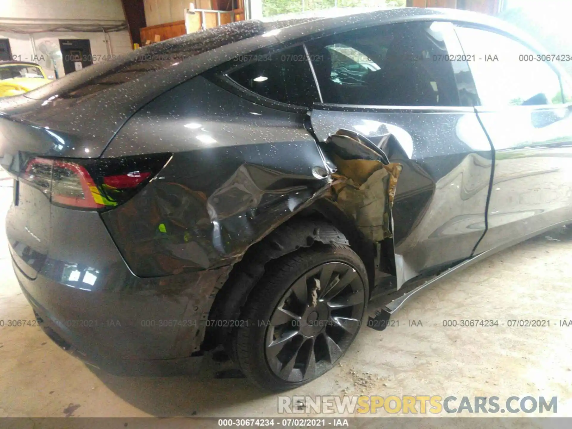 6 Photograph of a damaged car 5YJYGAEE9MF148700 TESLA MODEL Y 2021