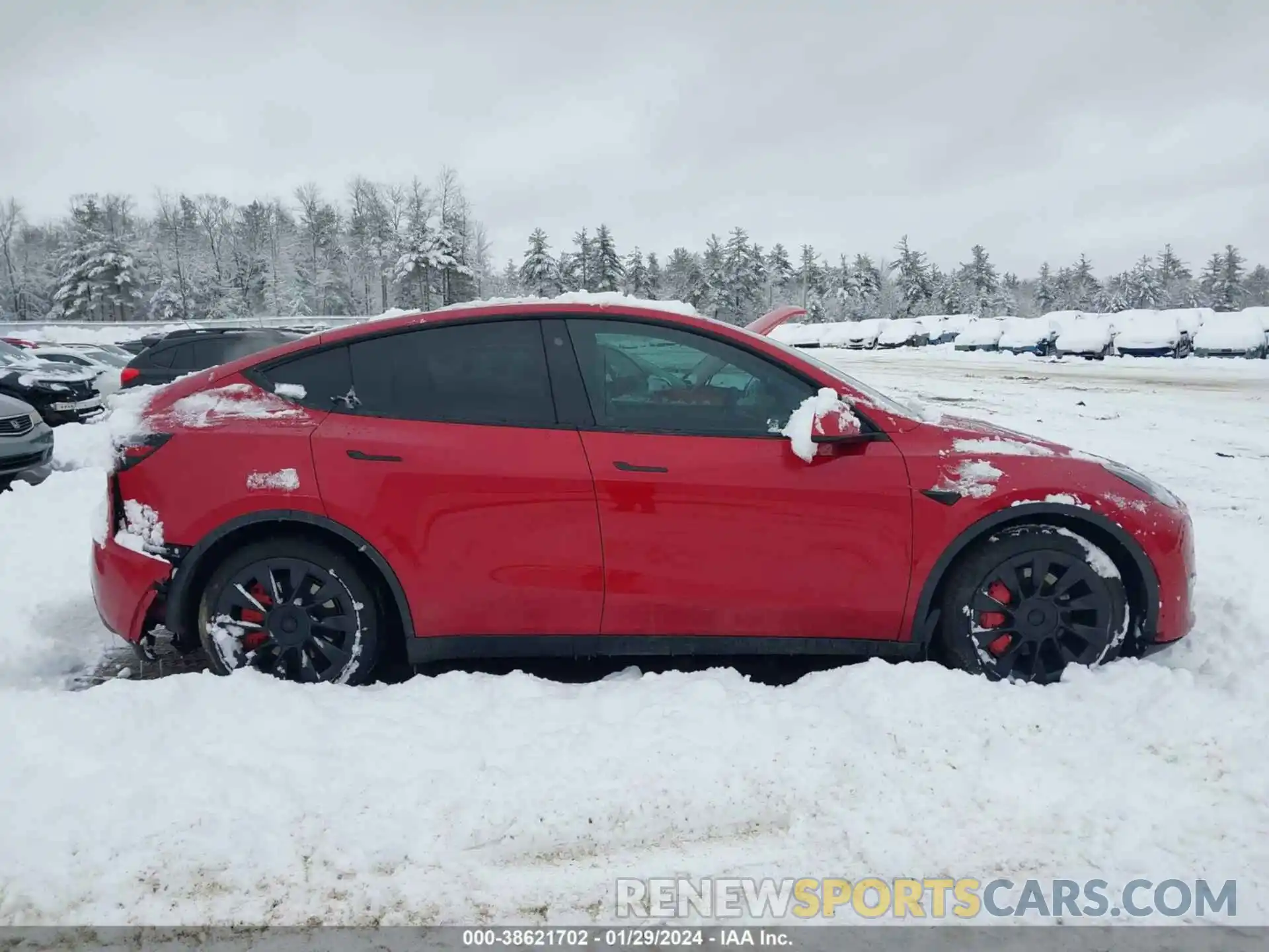 14 Photograph of a damaged car 5YJYGAEE9MF180160 TESLA MODEL Y 2021