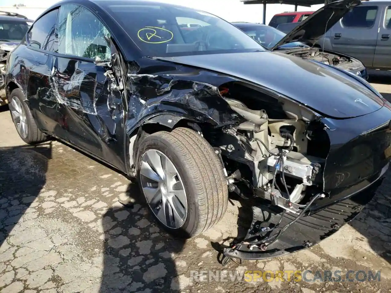 9 Photograph of a damaged car 5YJYGAEE9MF204540 TESLA MODEL Y 2021