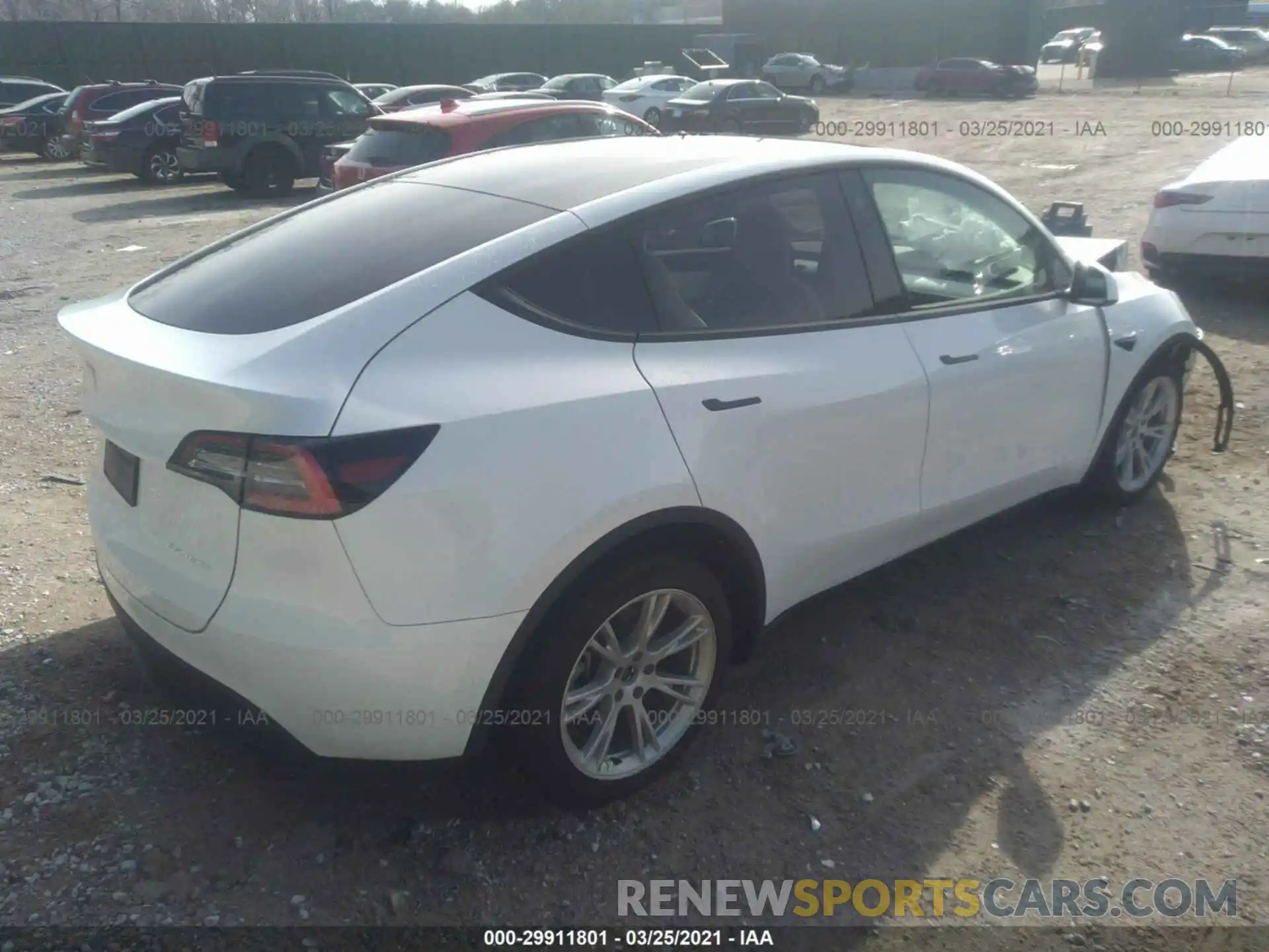 4 Photograph of a damaged car 5YJYGAEEXMF130660 TESLA MODEL Y 2021