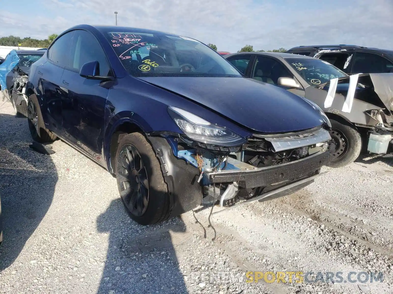 1 Photograph of a damaged car 5YJYGAEEXMF149094 TESLA MODEL Y 2021