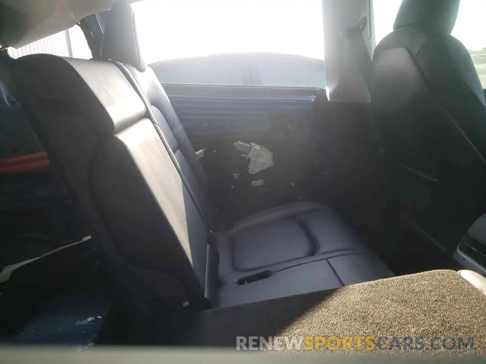 6 Photograph of a damaged car 5YJYGAEEXMF149094 TESLA MODEL Y 2021