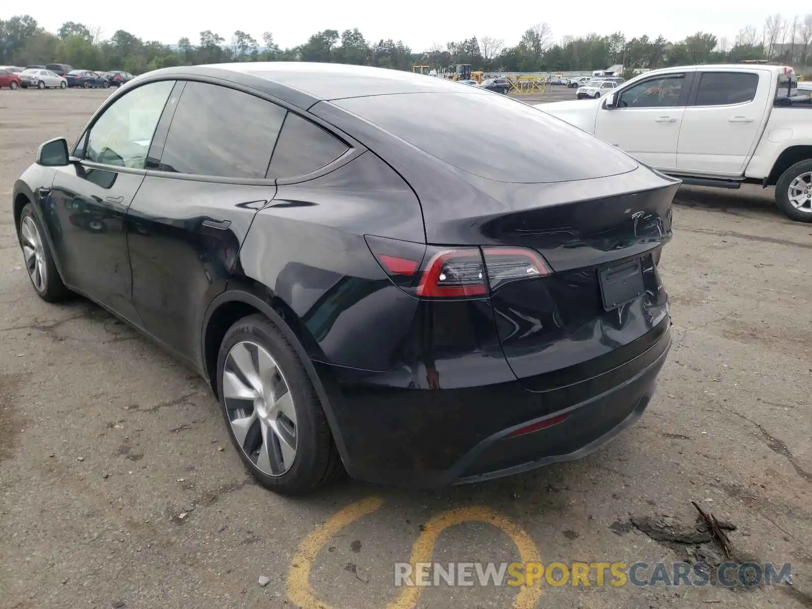 3 Photograph of a damaged car 5YJYGAEEXMF199347 TESLA MODEL Y 2021