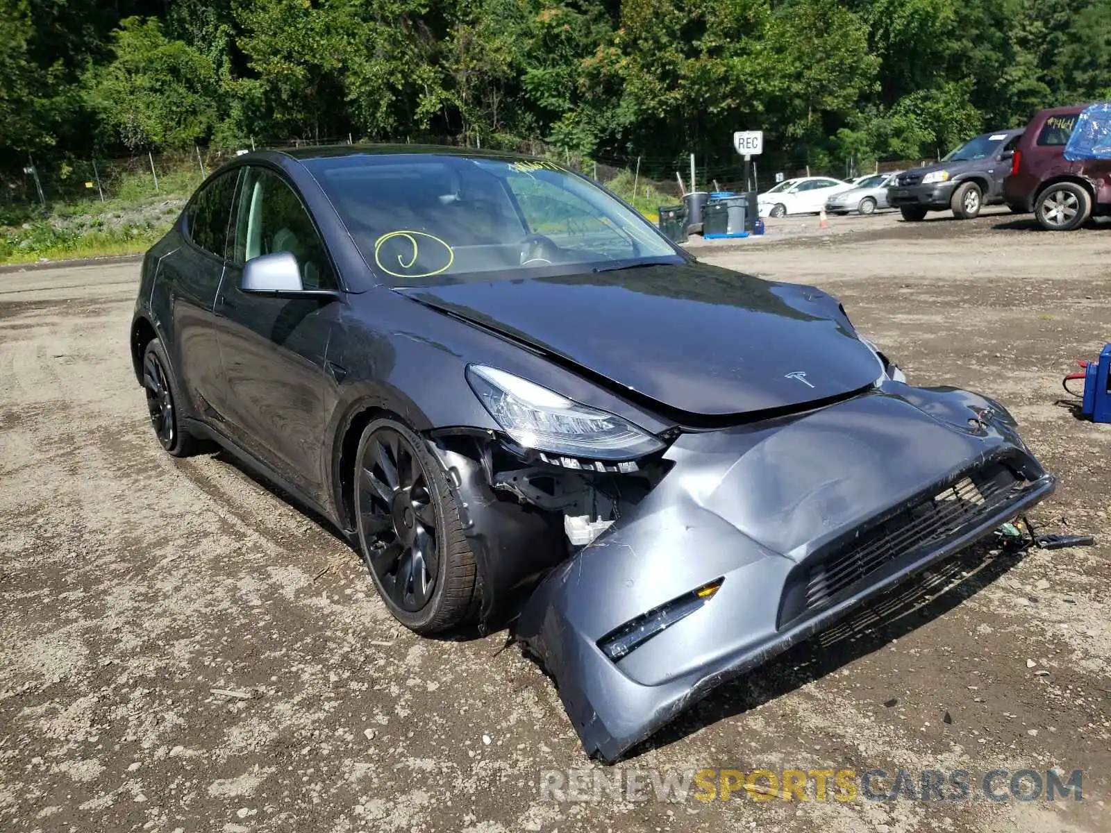 1 Photograph of a damaged car 5YJYGAEEXMF207818 TESLA MODEL Y 2021