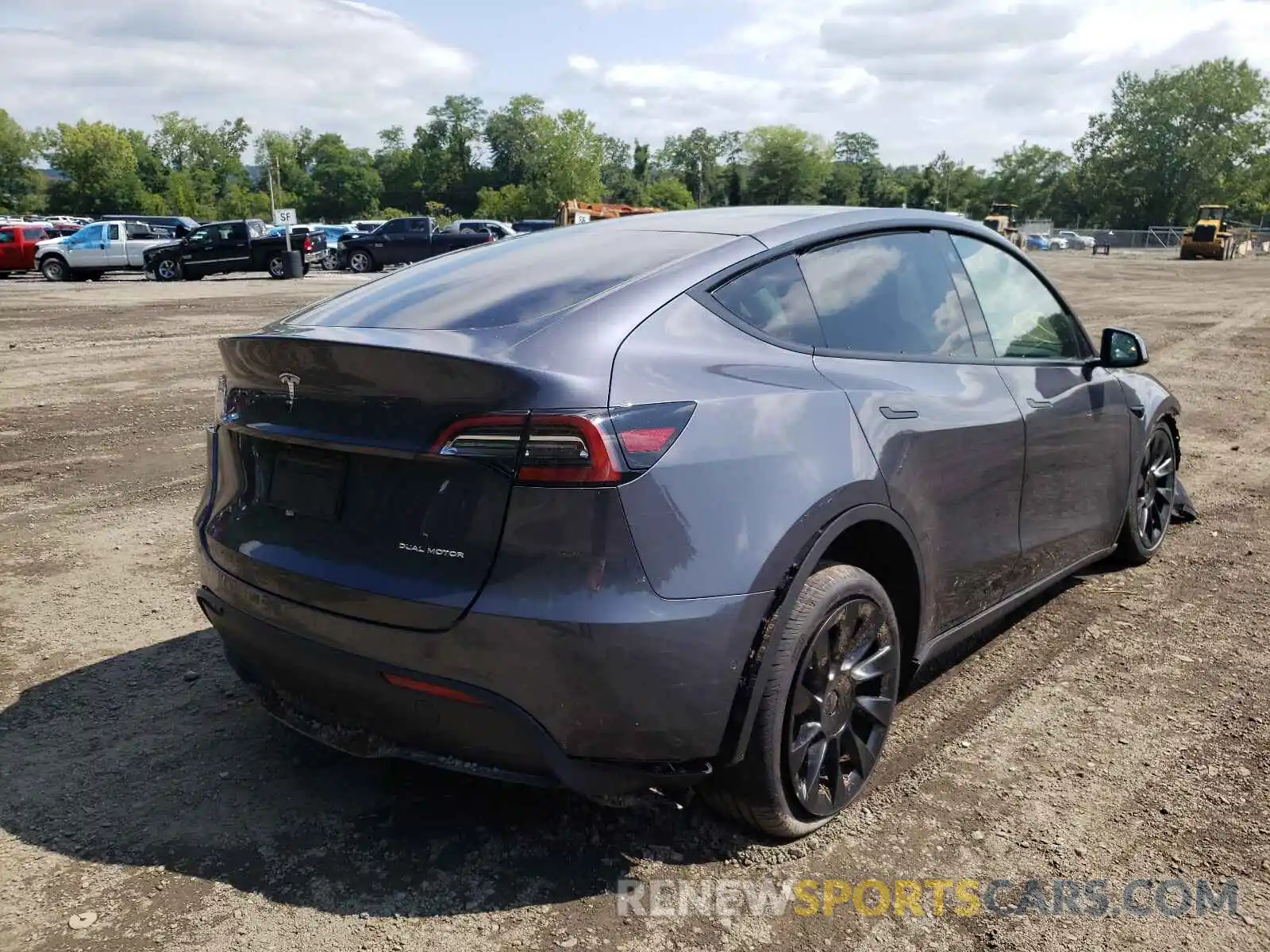 4 Photograph of a damaged car 5YJYGAEEXMF207818 TESLA MODEL Y 2021