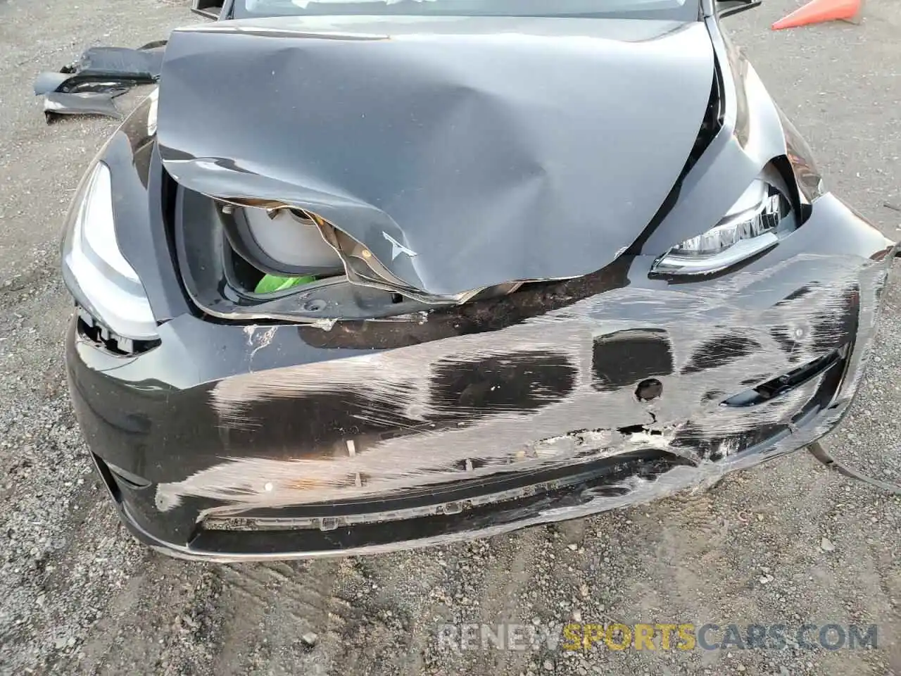 11 Photograph of a damaged car 5YJYGAEEXMF222433 TESLA MODEL Y 2021