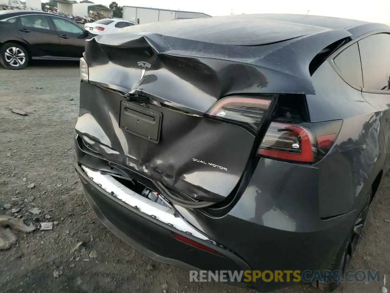 9 Photograph of a damaged car 5YJYGAEEXMF263046 TESLA MODEL Y 2021