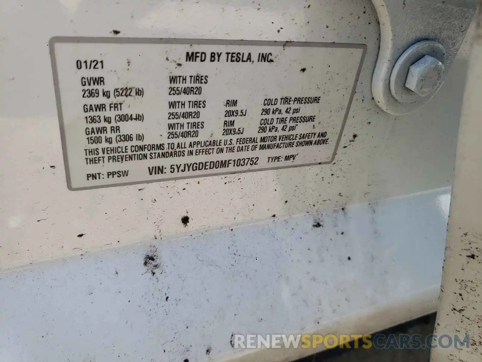 10 Photograph of a damaged car 5YJYGDED0MF103752 TESLA MODEL Y 2021