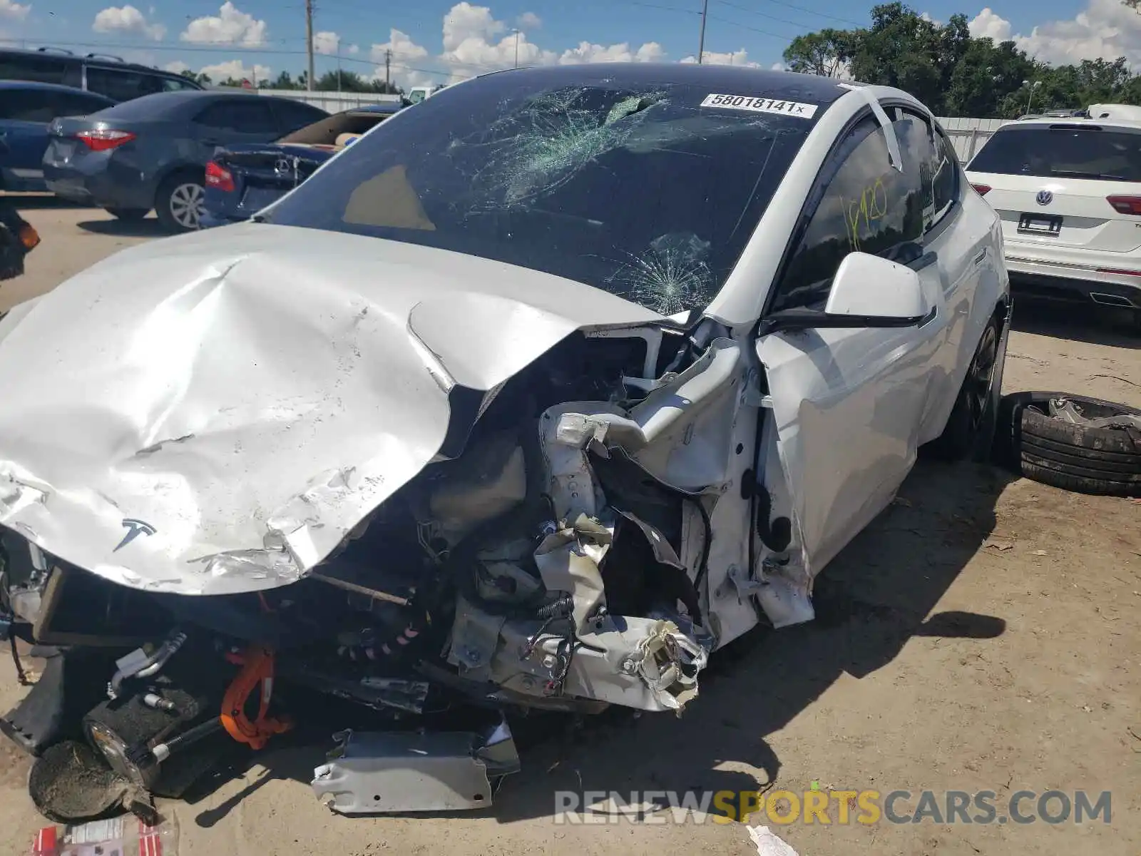 2 Photograph of a damaged car 5YJYGDED0MF103752 TESLA MODEL Y 2021