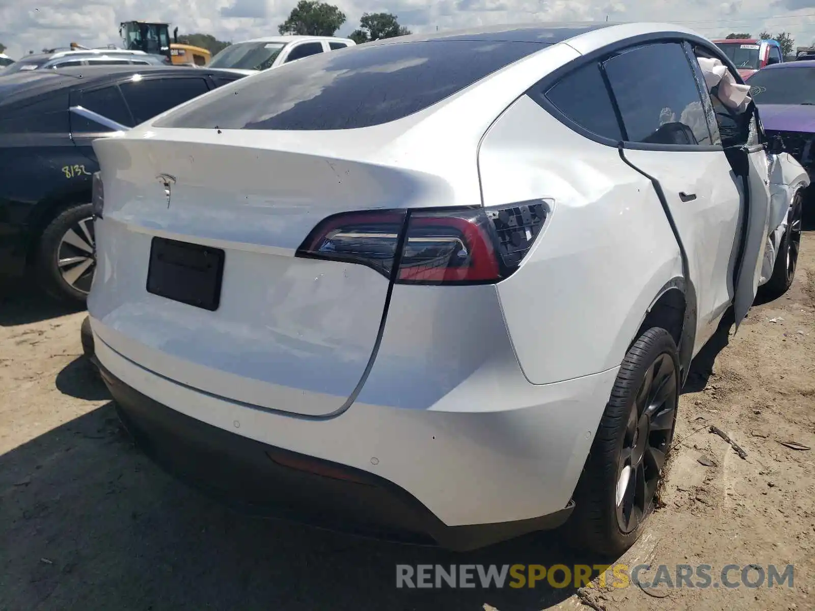 4 Фотография поврежденного автомобиля 5YJYGDED0MF103752 TESLA MODEL Y 2021