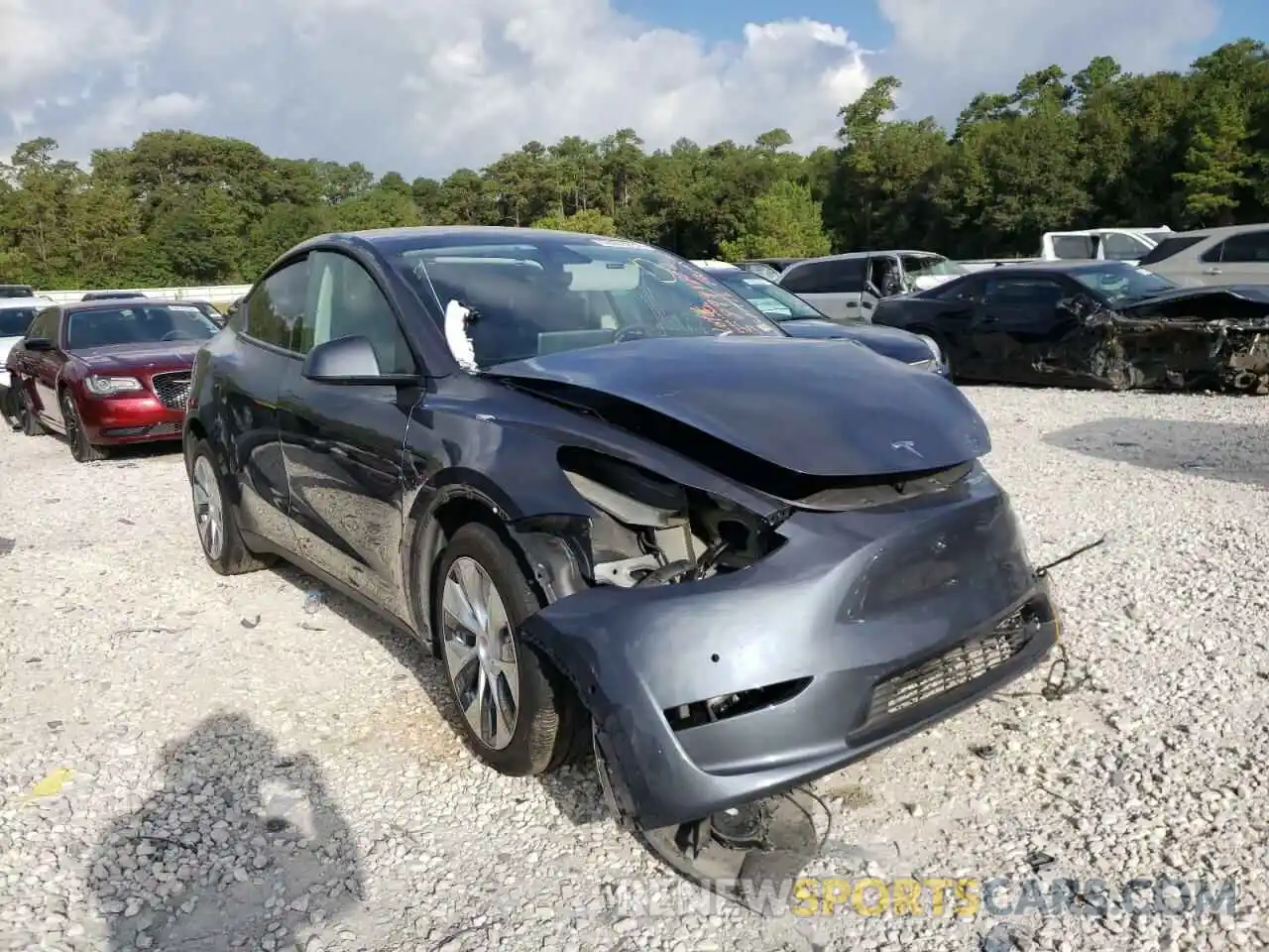 1 Photograph of a damaged car 5YJYGDED0MF106957 TESLA MODEL Y 2021