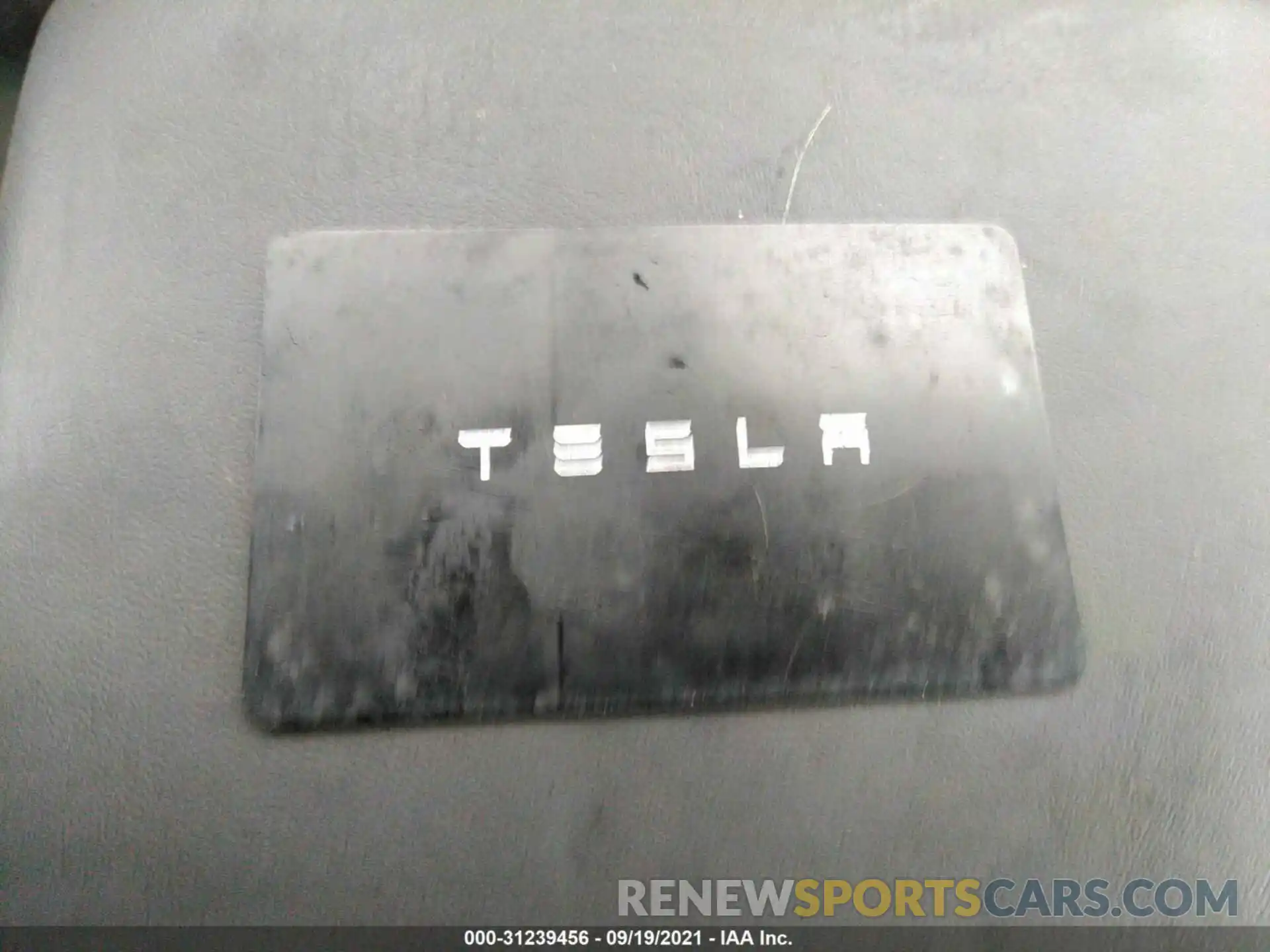 11 Photograph of a damaged car 5YJYGDED0MF107767 TESLA MODEL Y 2021