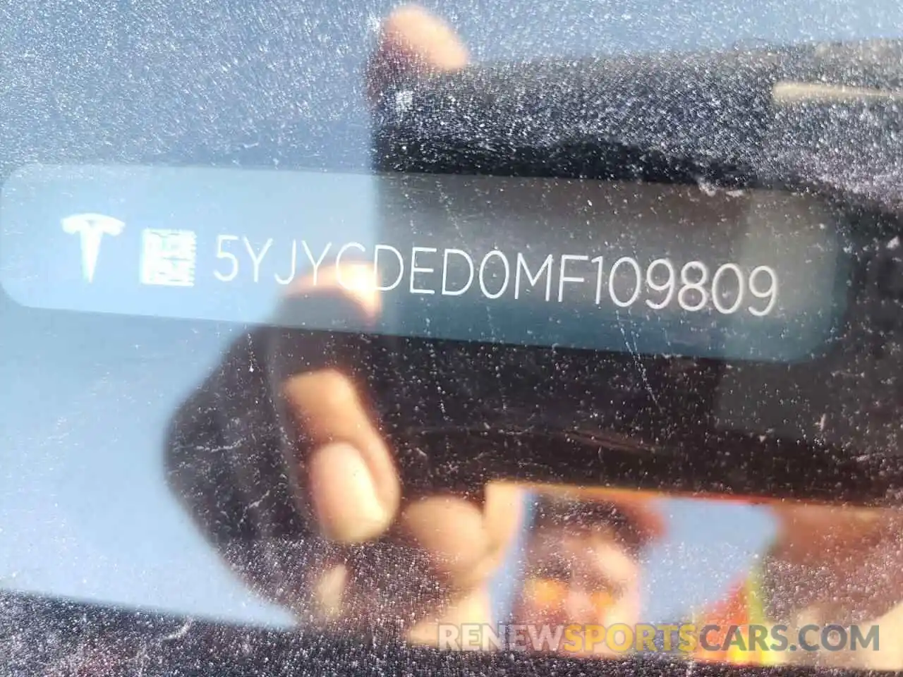 10 Photograph of a damaged car 5YJYGDED0MF109809 TESLA MODEL Y 2021