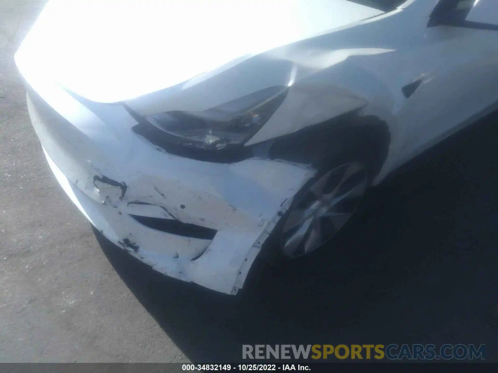 6 Photograph of a damaged car 5YJYGDED0MF131485 TESLA MODEL Y 2021