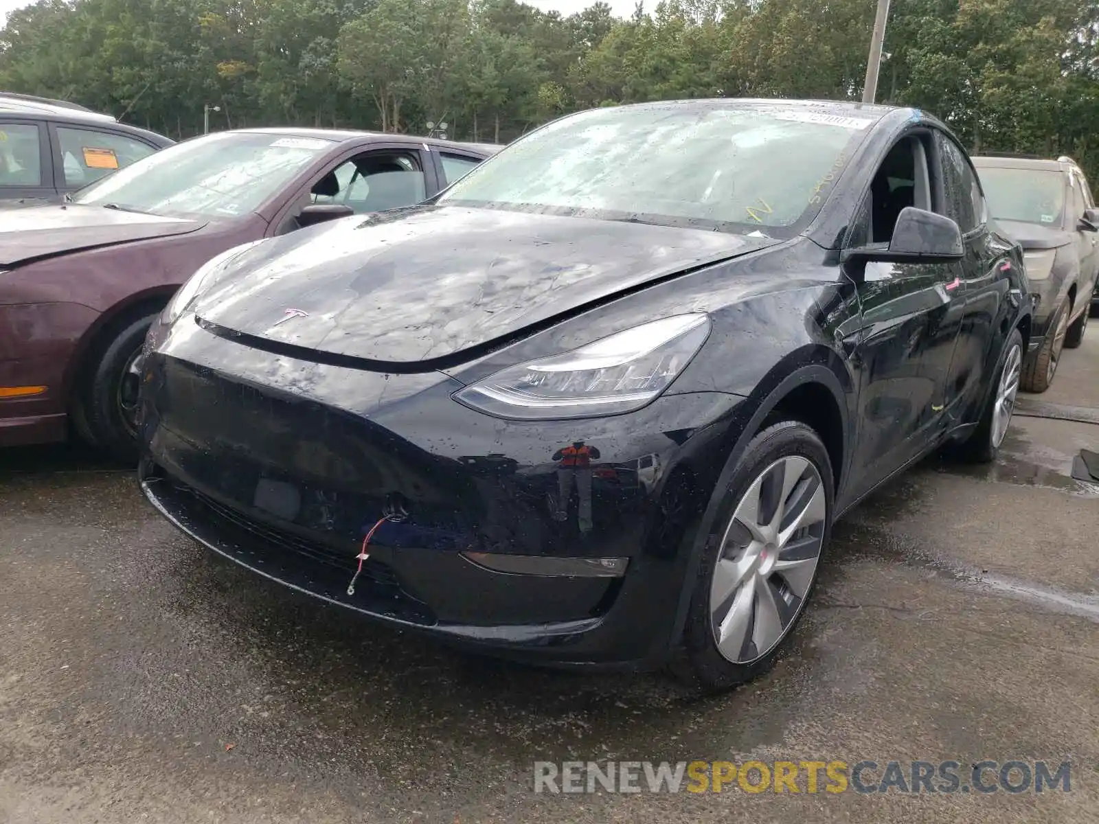 2 Photograph of a damaged car 5YJYGDED1MF106028 TESLA MODEL Y 2021