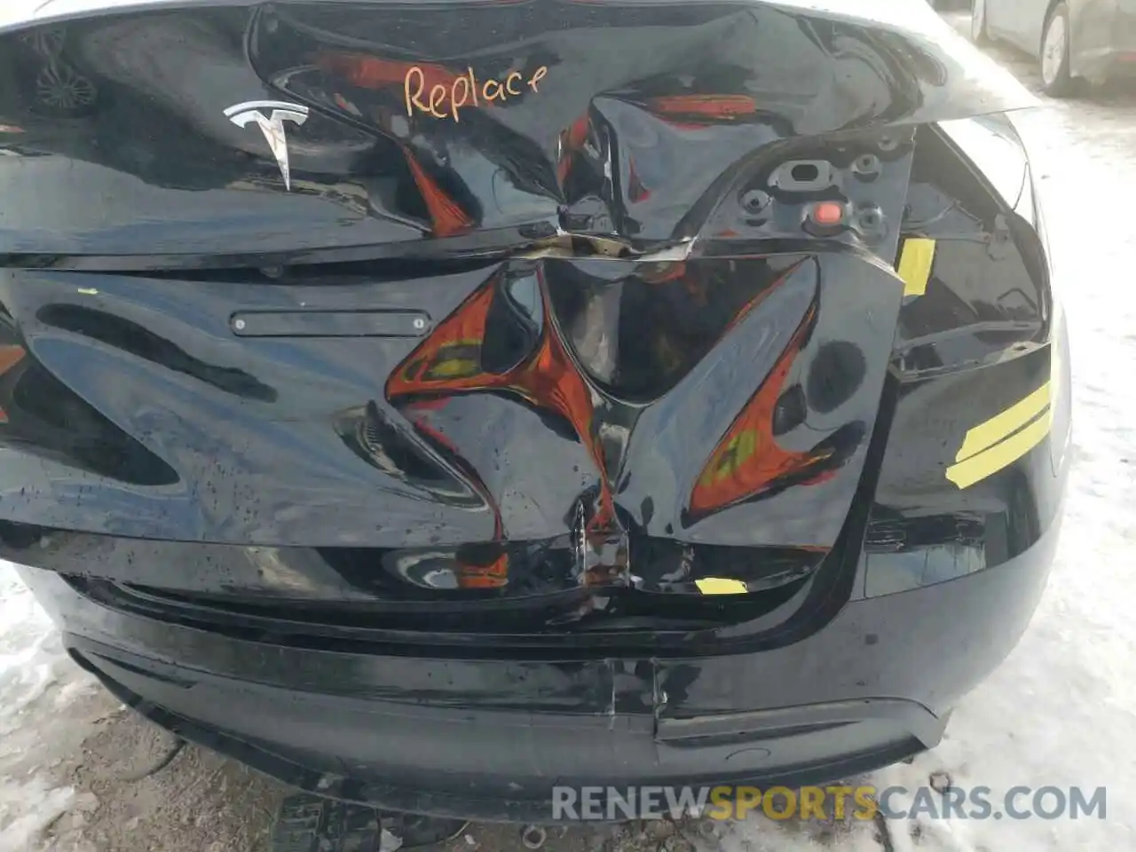 9 Photograph of a damaged car 5YJYGDED1MF107454 TESLA MODEL Y 2021