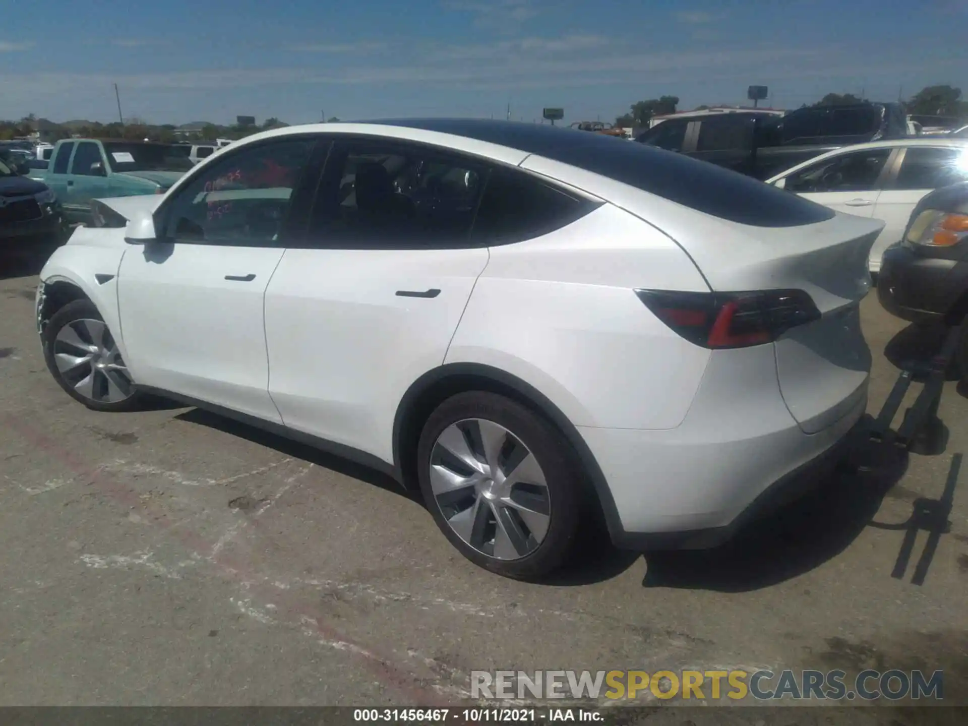 3 Photograph of a damaged car 5YJYGDED1MF113738 TESLA MODEL Y 2021