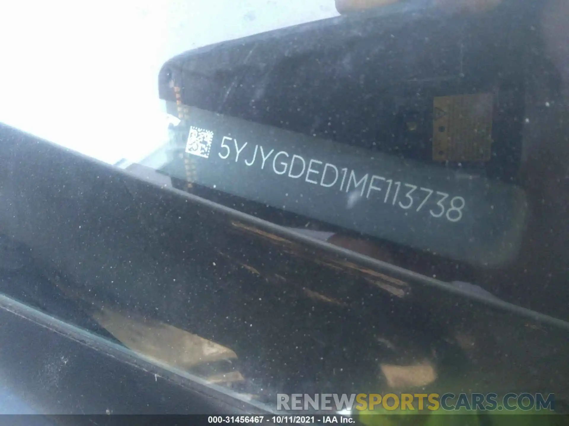 9 Photograph of a damaged car 5YJYGDED1MF113738 TESLA MODEL Y 2021