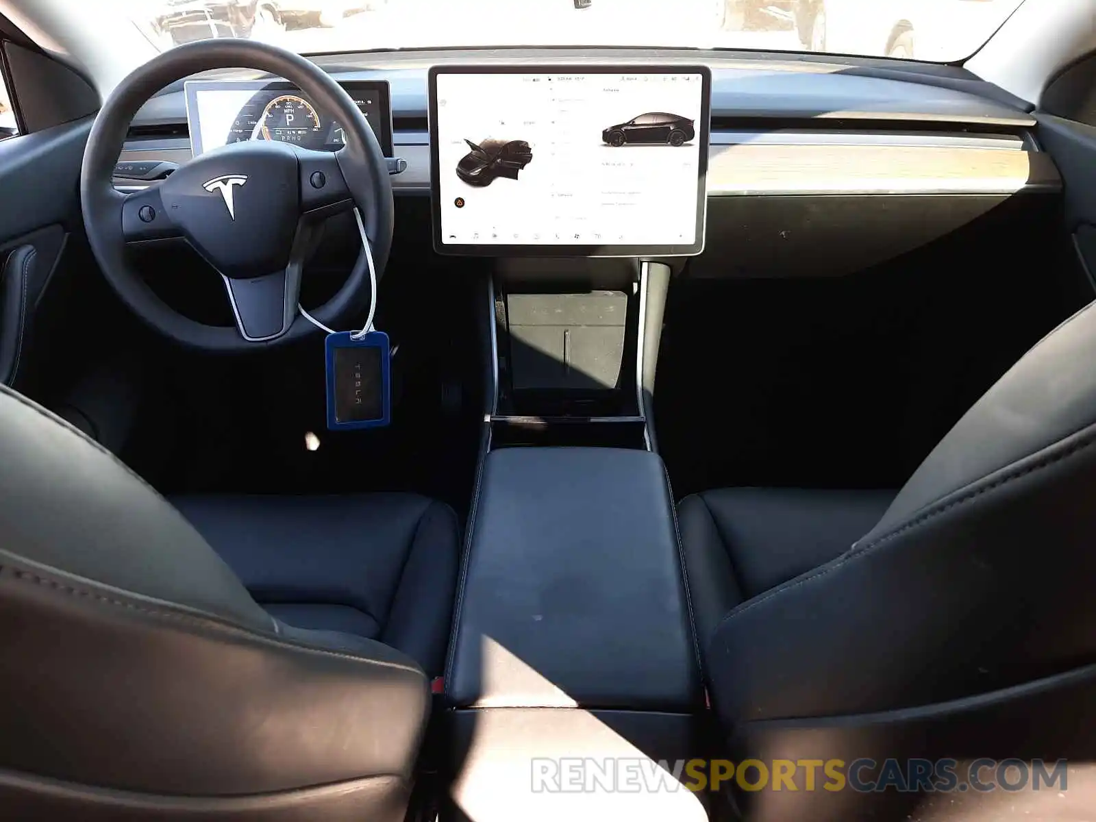 9 Photograph of a damaged car 5YJYGDED1MF115148 TESLA MODEL Y 2021