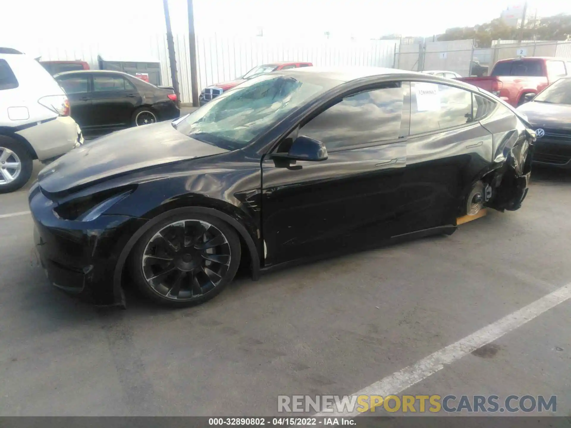 2 Photograph of a damaged car 5YJYGDED1MF115179 TESLA MODEL Y 2021