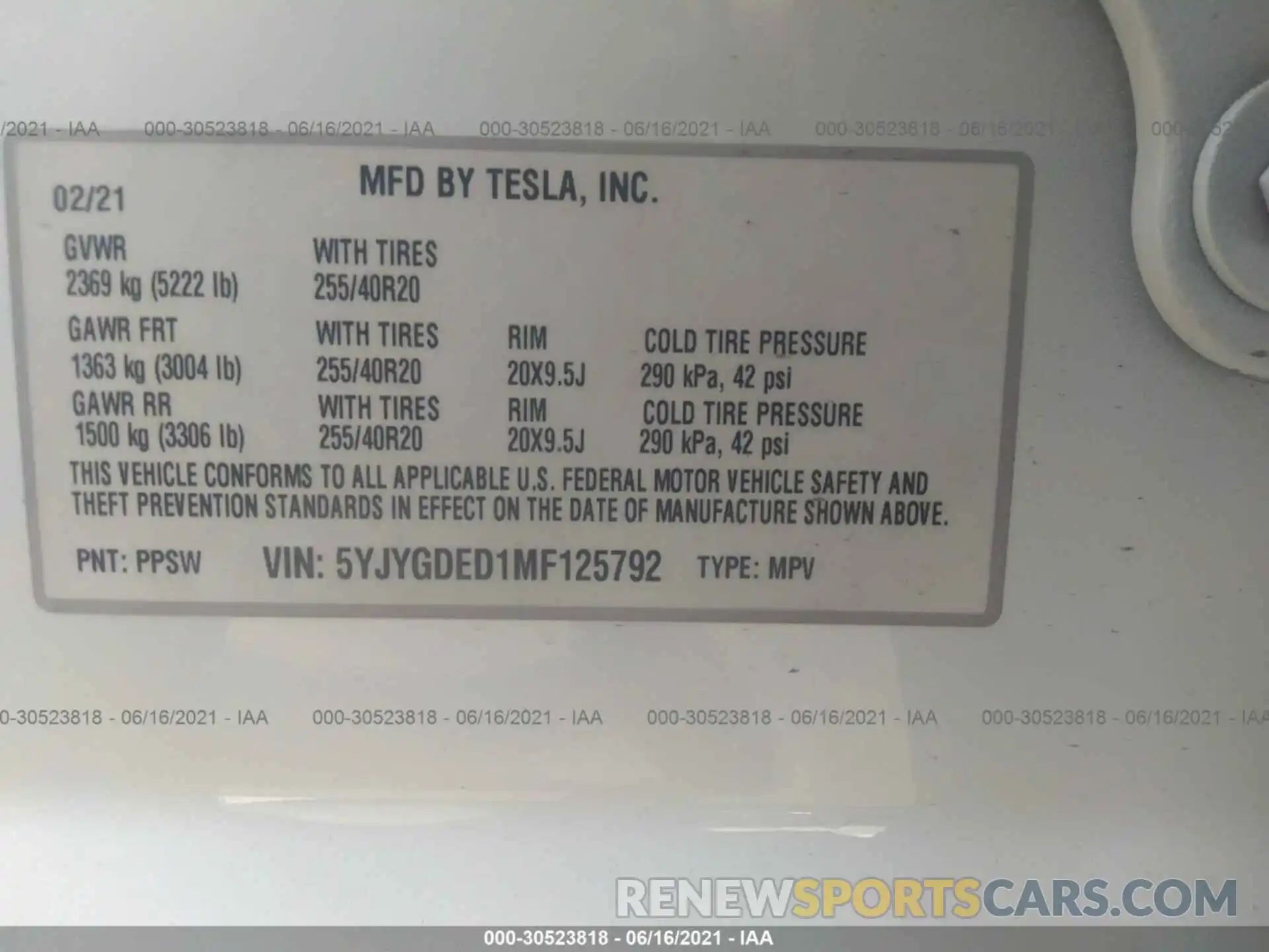 9 Photograph of a damaged car 5YJYGDED1MF125792 TESLA MODEL Y 2021