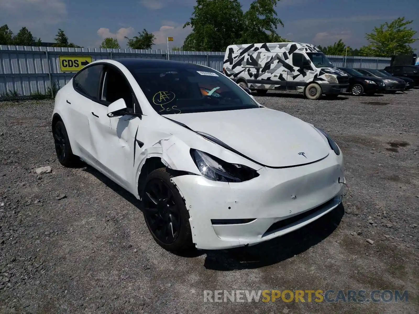 1 Фотография поврежденного автомобиля 5YJYGDED2MF120066 TESLA MODEL Y 2021