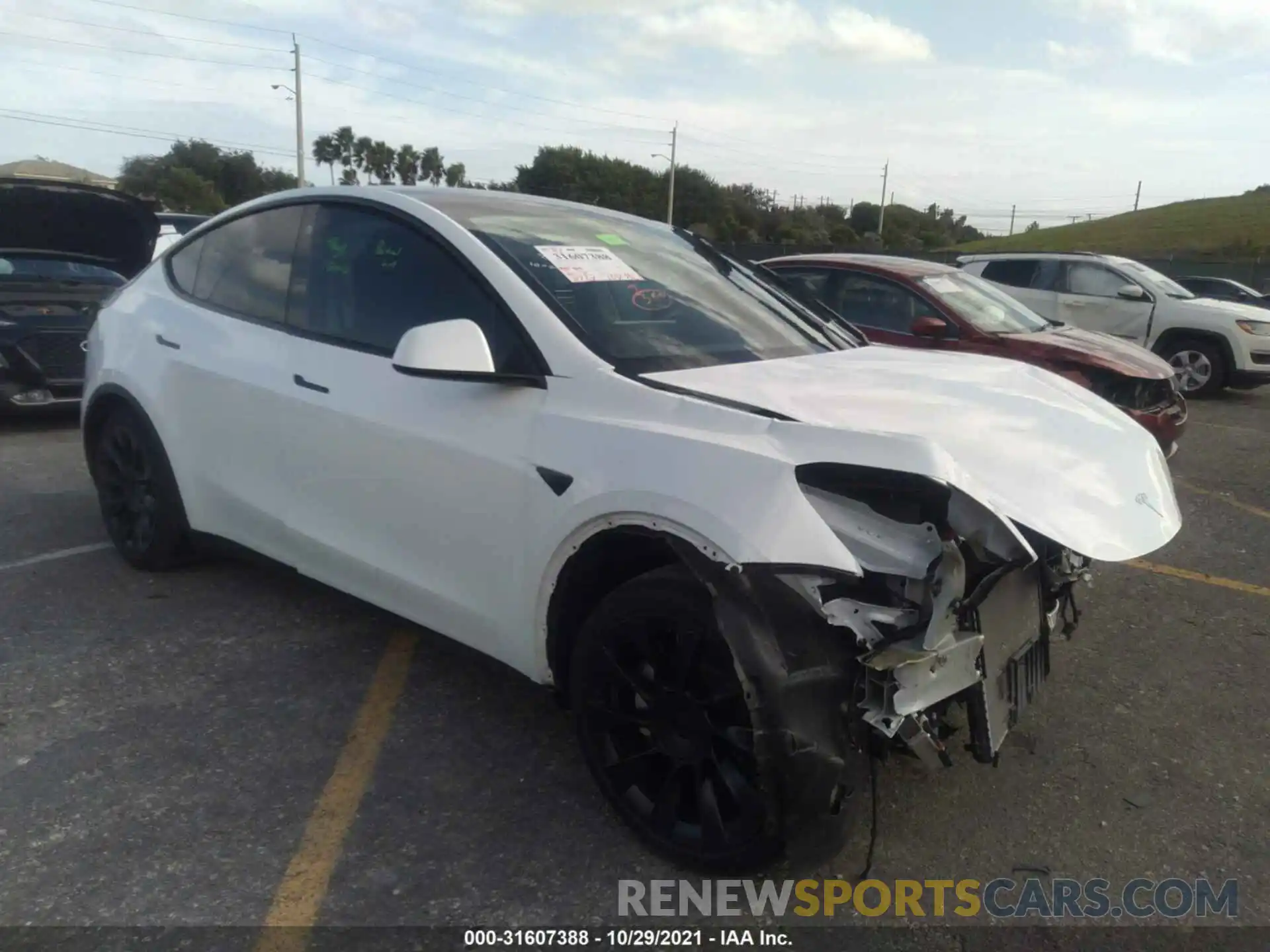 1 Photograph of a damaged car 5YJYGDED3MF108959 TESLA MODEL Y 2021