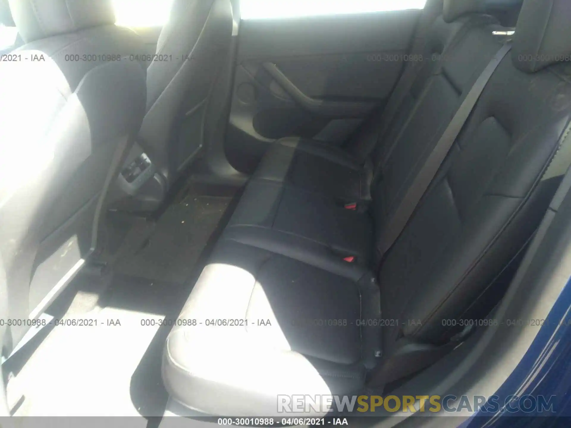 8 Photograph of a damaged car 5YJYGDED3MF112980 TESLA MODEL Y 2021