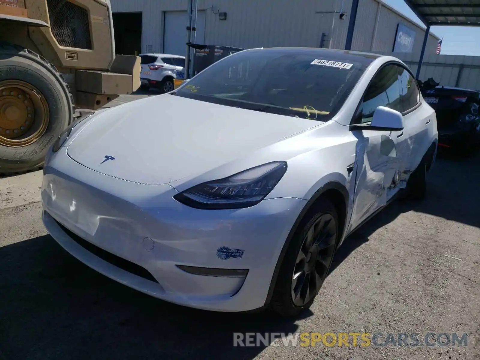 2 Photograph of a damaged car 5YJYGDED3MF123168 TESLA MODEL Y 2021