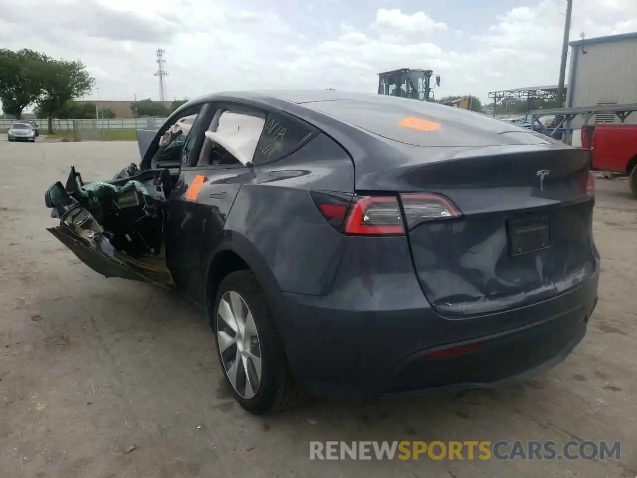 3 Photograph of a damaged car 5YJYGDED4MF106119 TESLA MODEL Y 2021