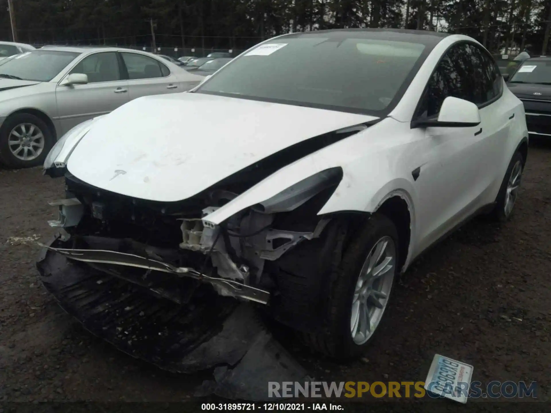 6 Photograph of a damaged car 5YJYGDED4MF113992 TESLA MODEL Y 2021